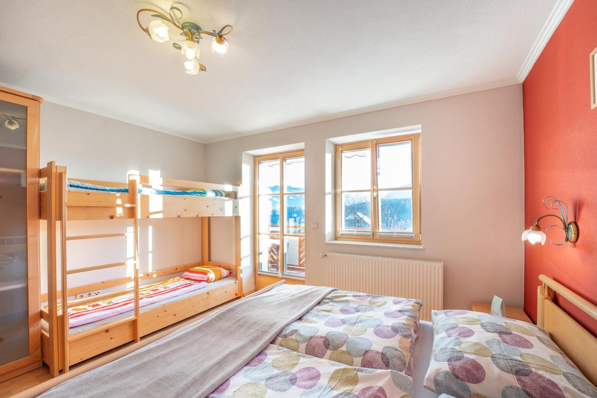 Haus Holzer Apartment Sankt Andra im Lungau Bagian luar foto